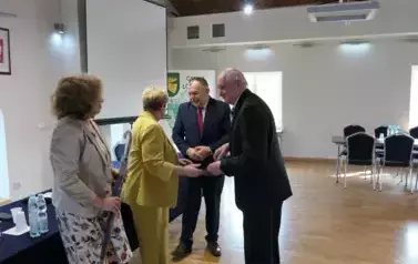 Dzień Sołtysa w gminie Łoch&oacute;w. Wręczanie upomink&oacute;w i dyplom&oacute;w sołtysom