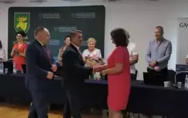P1272570